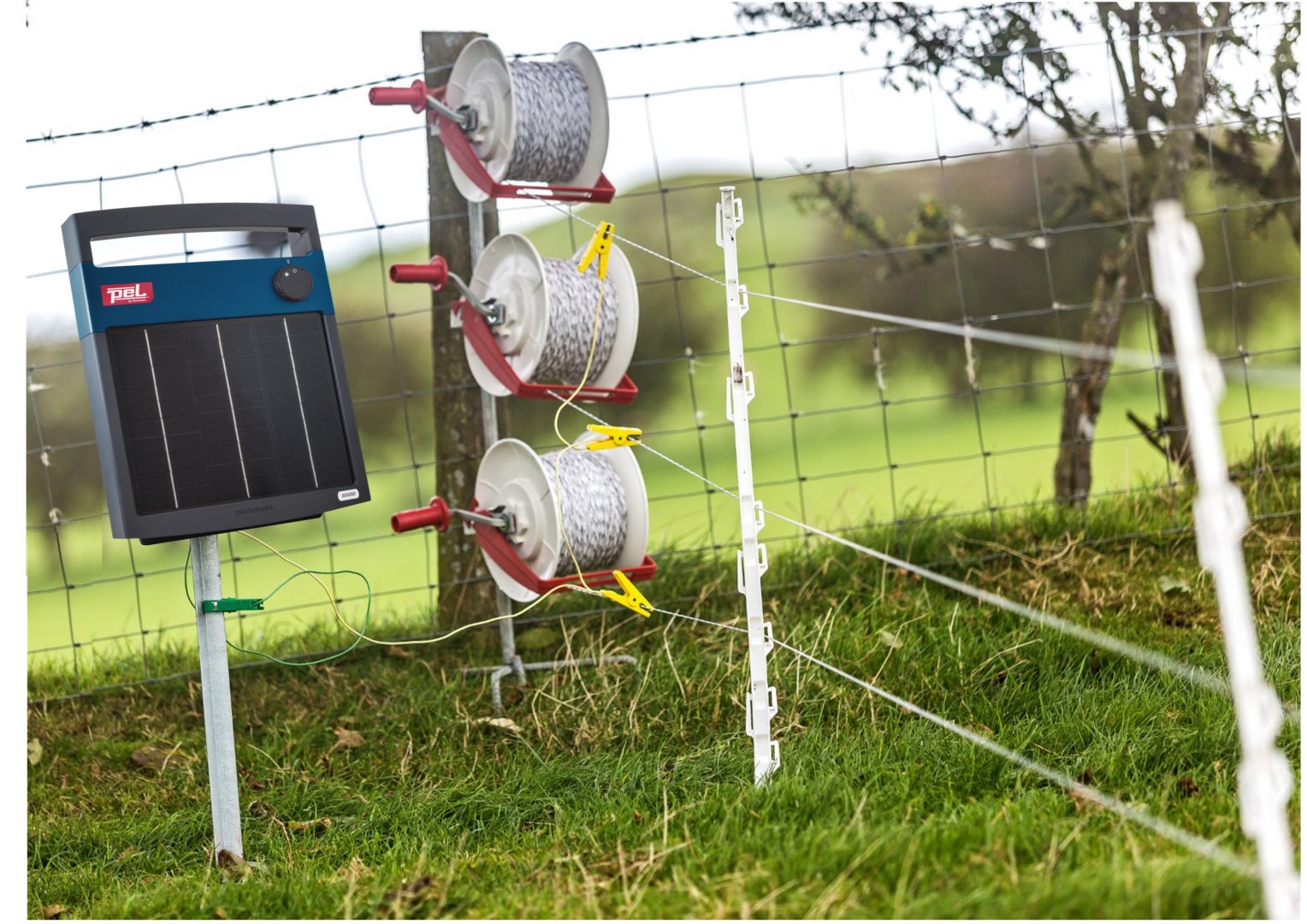 KiwiKit 3 Reel Fencing Kit (Steel Posts inc. Fencer) • Kiwikit